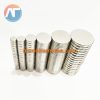nam-cham-vien-tron-20x5mm