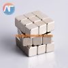 nam-cham-vien-vuong-15x15x5mm
