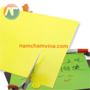 Nam-cham-deo-a4-mau-vang-090321-02