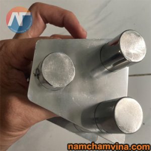 Alternative view of Bộ nam châm lọc phễu 3 thanh